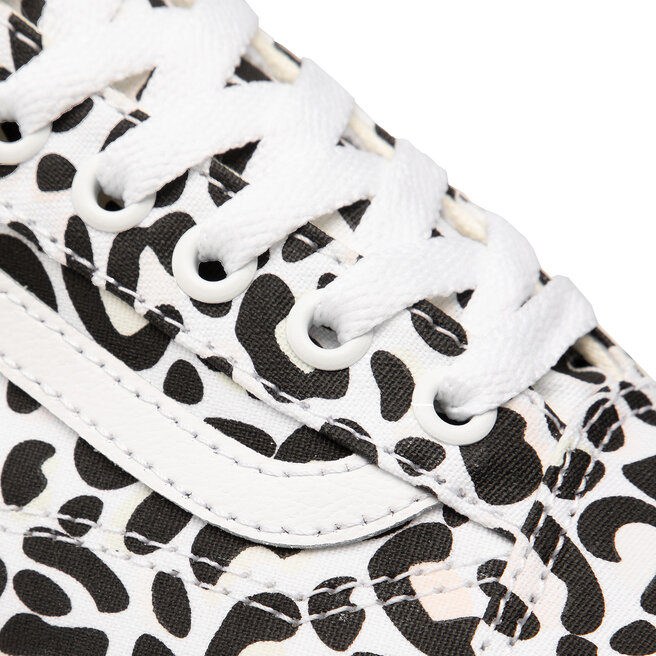 vans uv leopard