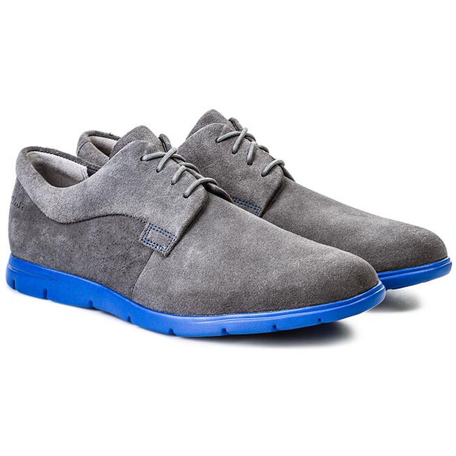 grey suede clarks