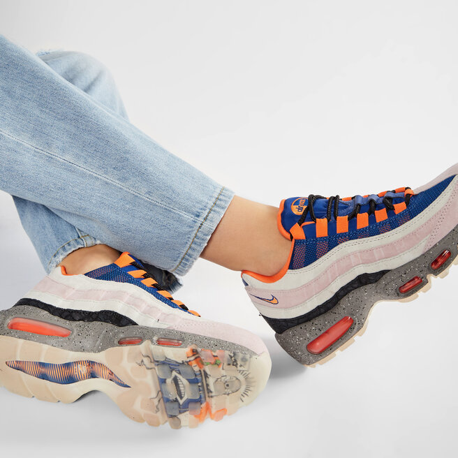 Nike air max 95 champagne sales safety orange