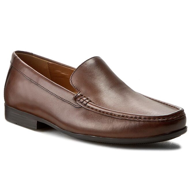 Clarks top claude plain