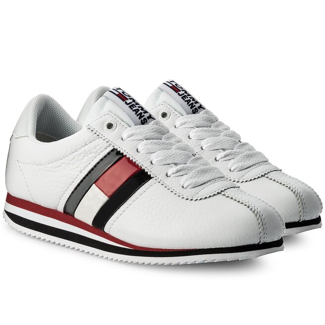 Retro clearance flag sneaker