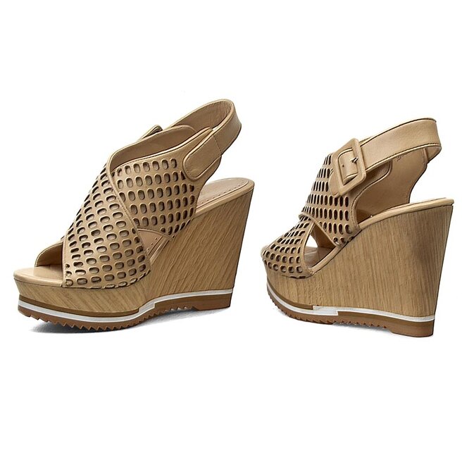 Sandali bruno shop premi 2019