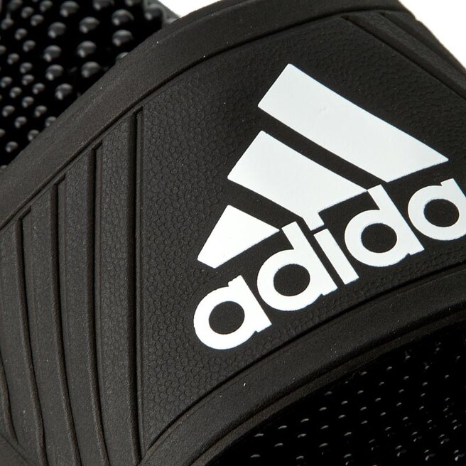Pantoletten adidas Voloossage AQ2650 Cblack Ftwwht Cblack eschuhe
