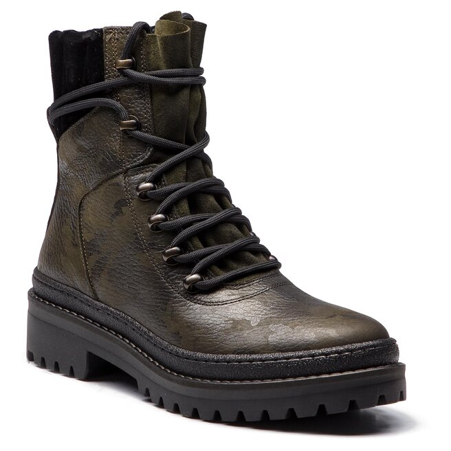 Tommy hilfiger deals modern hiking