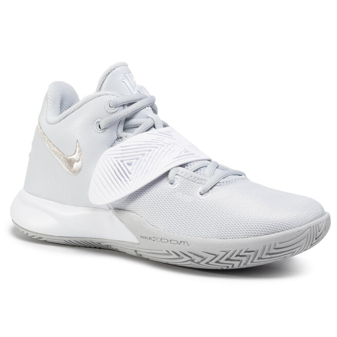 Kyrie online 3 flytrap