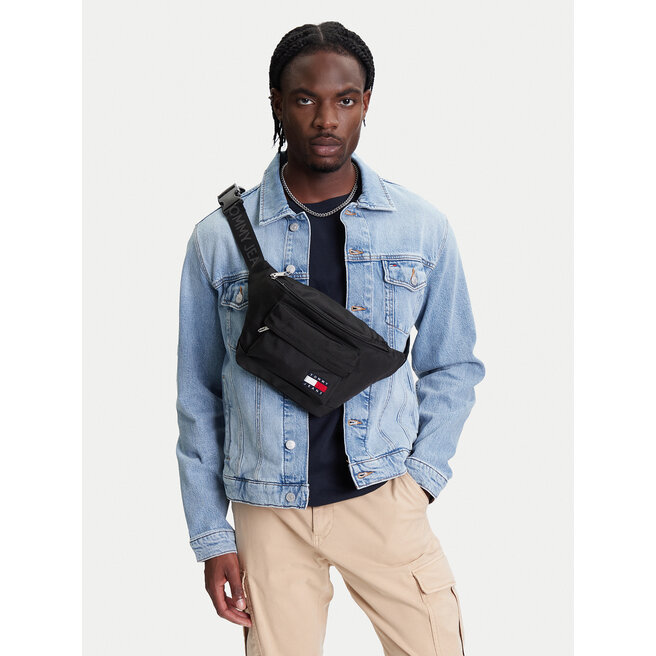 Nerka Tommy Jeans Tjm Ess Daily Bumbag AM0AM13390 Czarny -