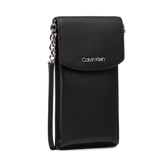 Calvin Klein Telefontok Calvin Klein Ck Must Phone Pouch Xbody K60K608246 BLK