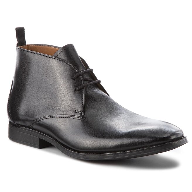 Clarks store gilman mid