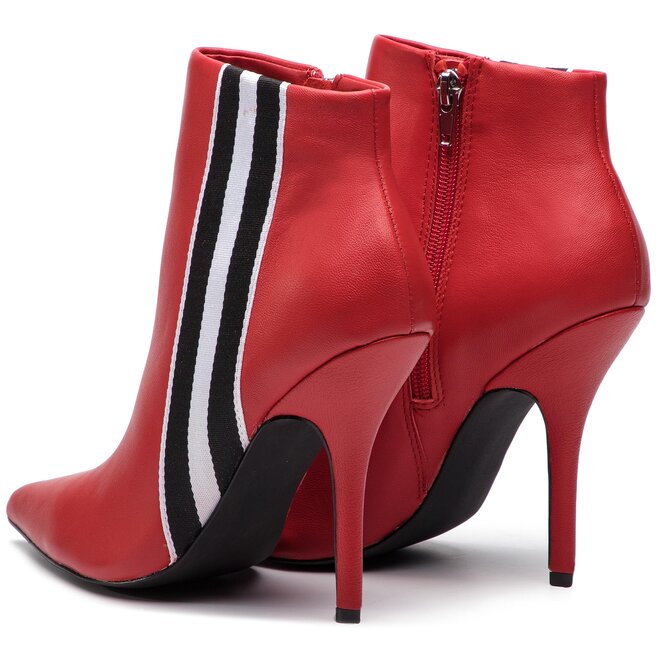 Steve madden knock hotsell booties
