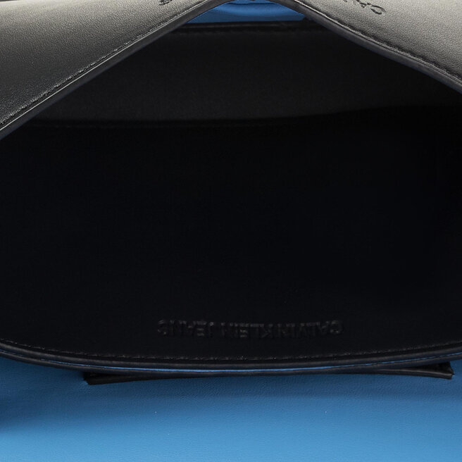 Calvin Klein Jeans Táska Calvin Klein Jeans Sculpted Convertible Ew Flap K60K606150 BDS