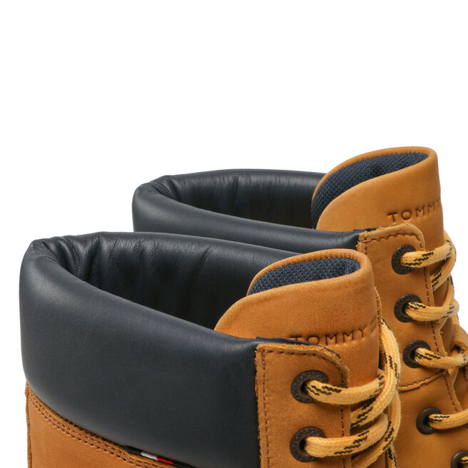 Tommy Hilfiger Kozačky Tommy Hilfiger Padded Nubuck Boot FM0FM04205 Vitage Gold KBH