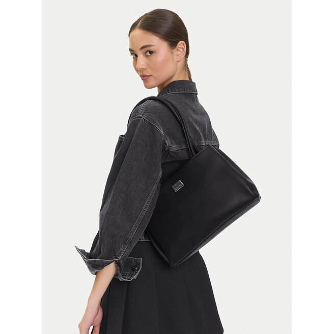 Torebka Tommy Jeans Tjw American Cool Med Tote AW0AW17297 Czarny -