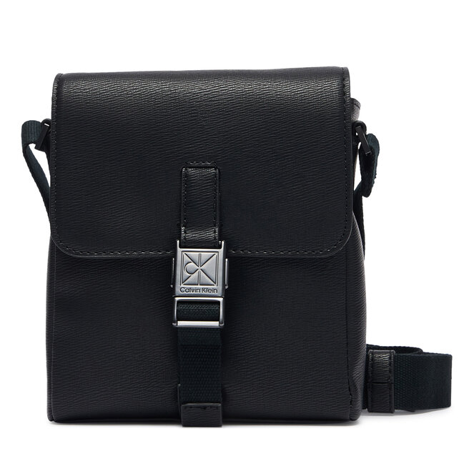 Saszetka Calvin Klein Emblem Hw Flap Reporter LV04D3506G Czarny -