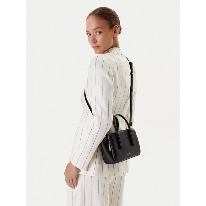 Torebka Calvin Klein Carryall Micro Leather Tote LV04F3057G Czarny -