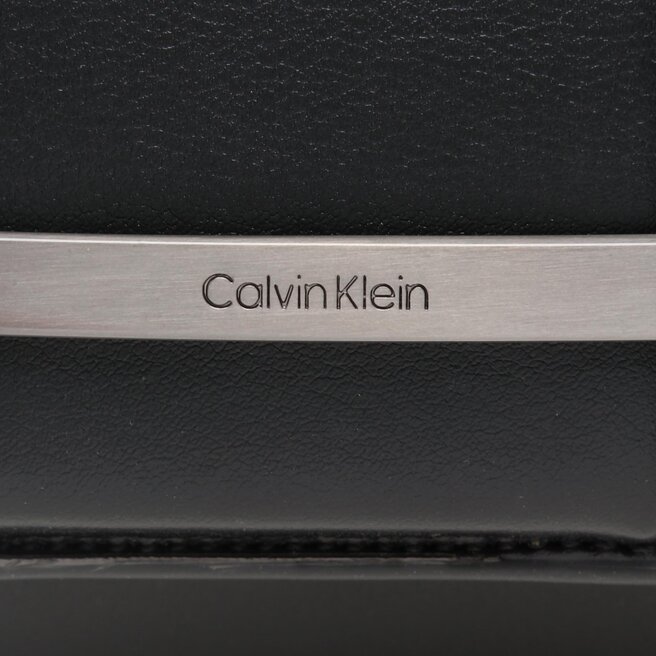 Calvin Klein Kabelka Calvin Klein Bar Hardware Crossbody K60K610732 BAX