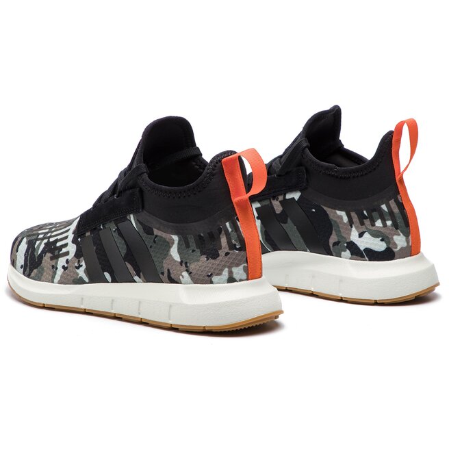 Batai adidas Swift Run Barrier B42234 Tracar Cblack Orange