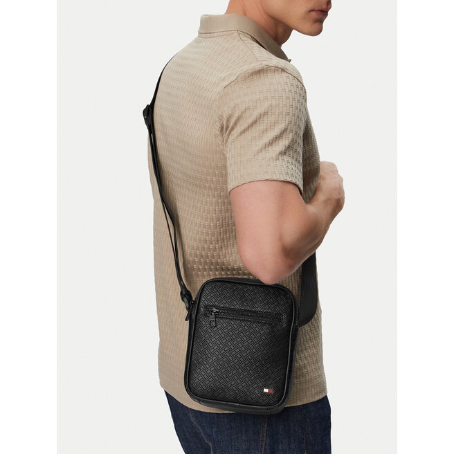 Saszetka Tommy Hilfiger Th Embossed Flag Mini Reporter AM0AM14193 Czarny -