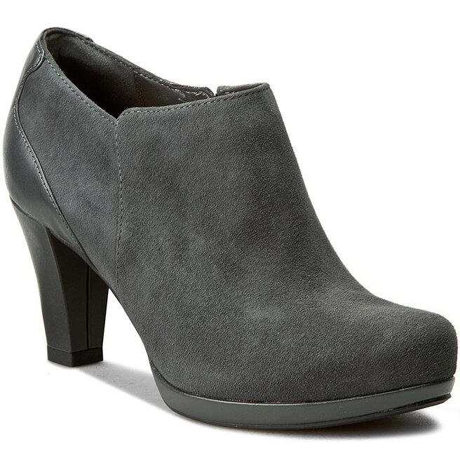 Clarks chorus true hotsell
