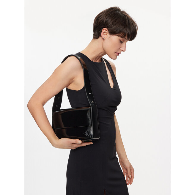 Torebka Calvin Klein Block Ew Flap Shoulderbag25 S K60K611833 Czarny -