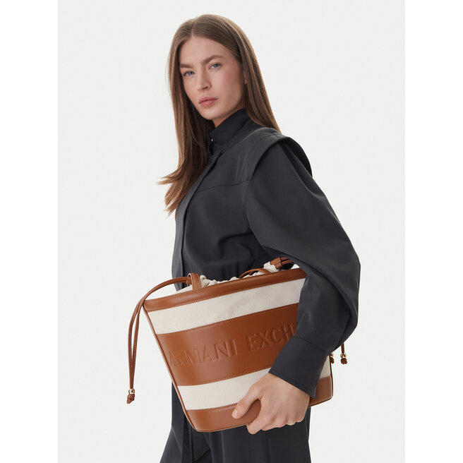 Torebka Armani Exchange XW002607 AF22635 M6261 Brązowy -