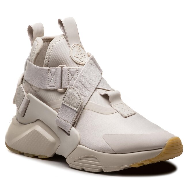 Nike huarache city desert hot sale sand