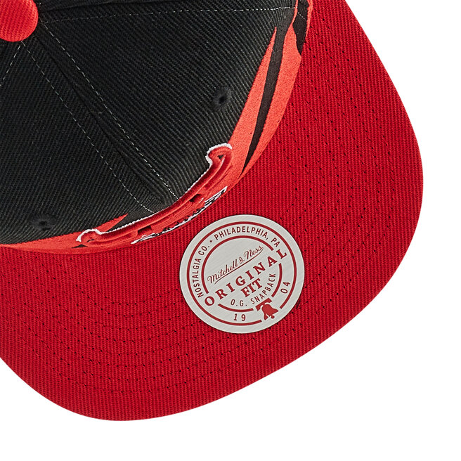 Mitchell & Ness Шапка с козирка Mitchell & Ness HHSS2978 Black/Red