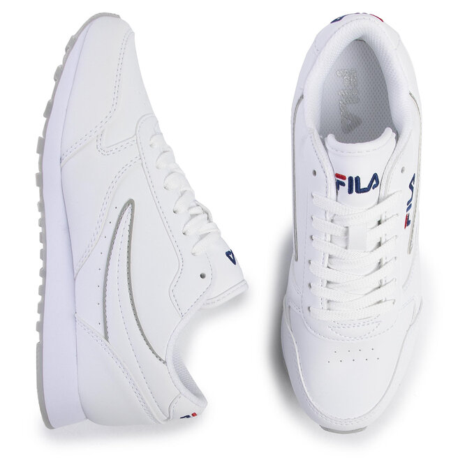 fila low top white