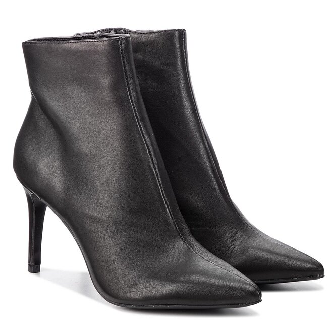 Steve madden logic 2025