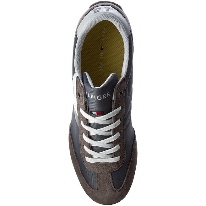 Tommy hilfiger branson 8c1 sales