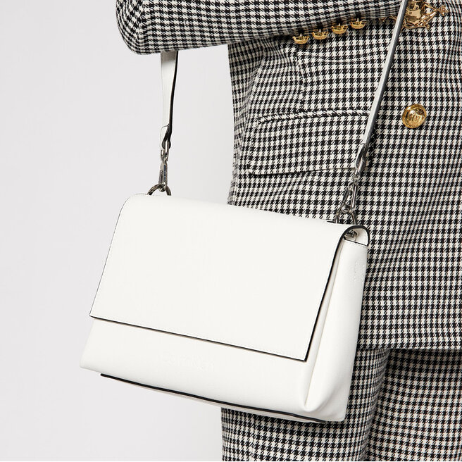 Torebka Calvin Klein Flap Shoulder Bag Md K60K607041 0K8