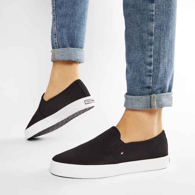 tommy hilfiger essential nautical slip on