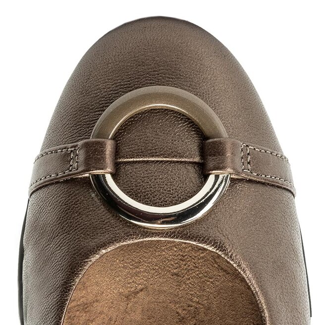 Clarks neenah vine outlet