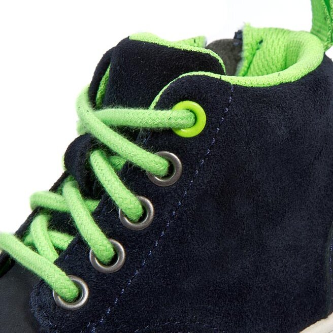 Clarks hotsell holbay hi