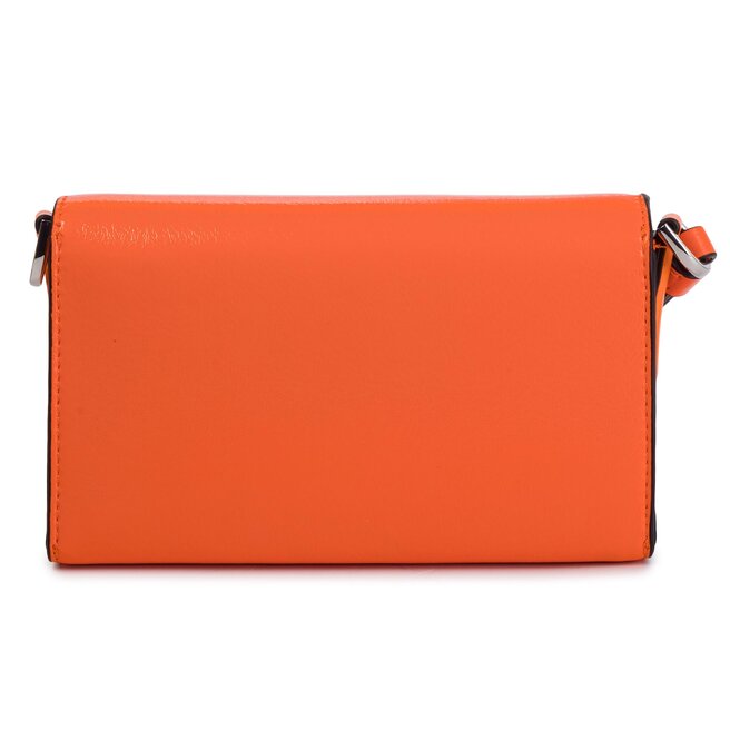 Calvin Klein Táska Calvin Klein Dressed Up Pouch On Chain K60K605091 803