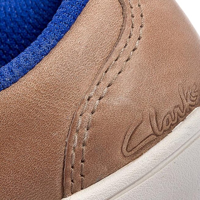 Clarks holbay online