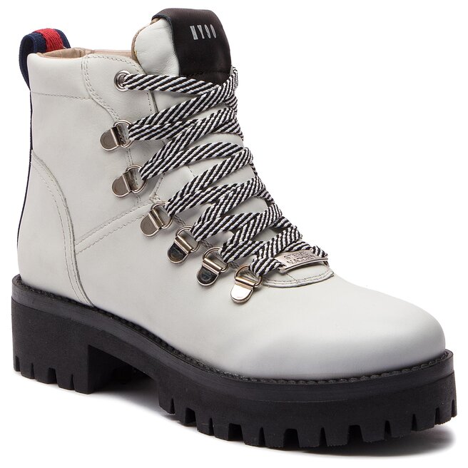 Steve madden top boomer boots
