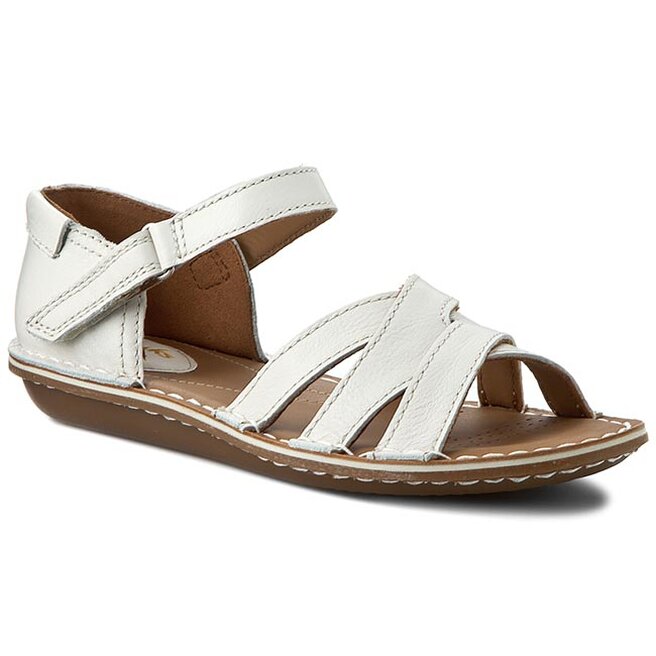 Clarks sahara hot sale