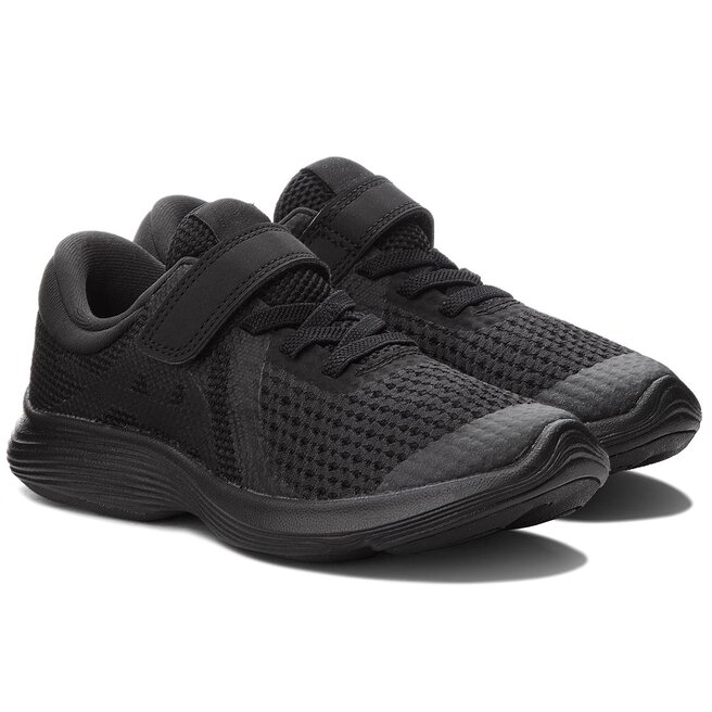 Nike revolution deals 4 psv black