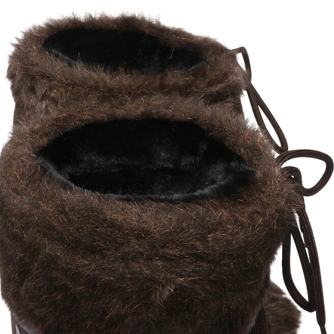 fur moon boots
