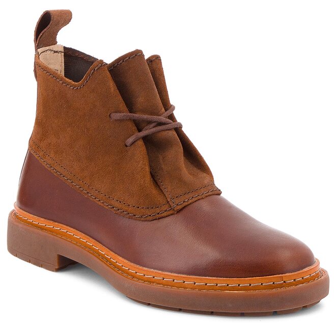 Clarks trace fawn 2025