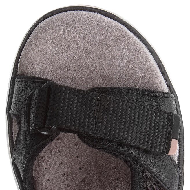 Clarks un online roam step