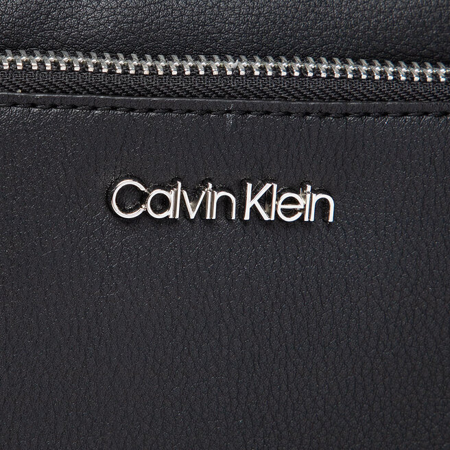 Calvin Klein Дамска чанта Calvin Klein Ck Must Camera Bag W/Pck K60K608410 BLK