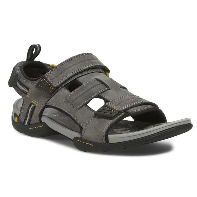 Clarks victus clearance