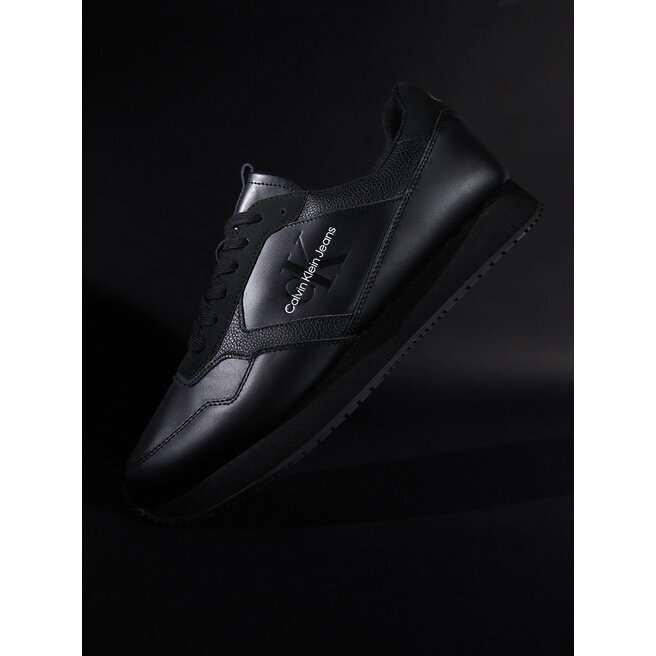 Calvin Klein Jeans Sneakersy Calvin Klein Jeans Retro Runner Lth-Pu Mono Patch YM0YM00581 Black BDS