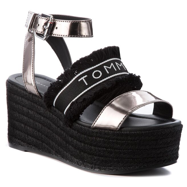 Tommy hilfiger shiny metallic flatform sandal hot sale