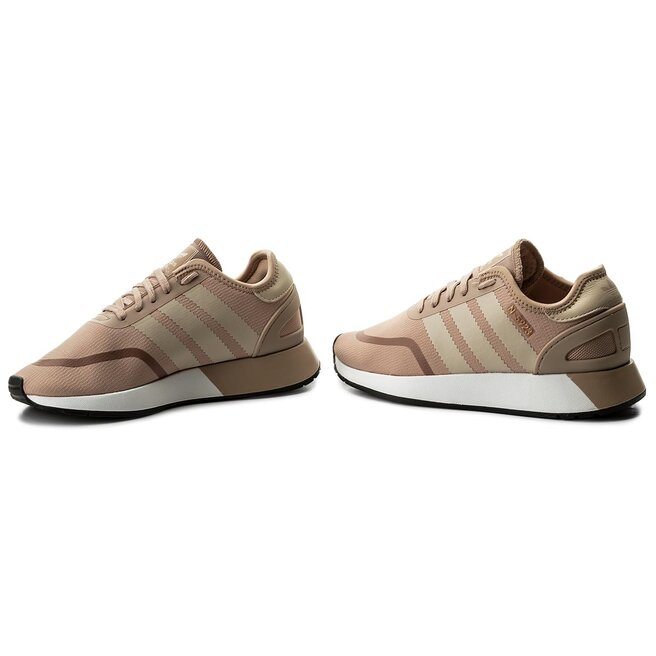 Adidas aq0265 2025
