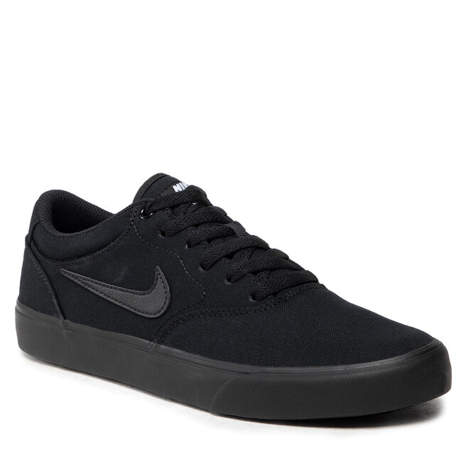 black nike skate