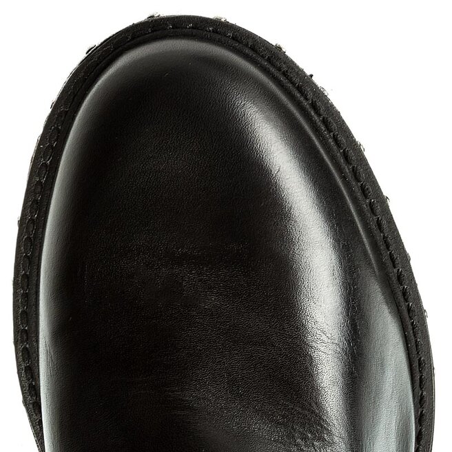 Steve madden matika store