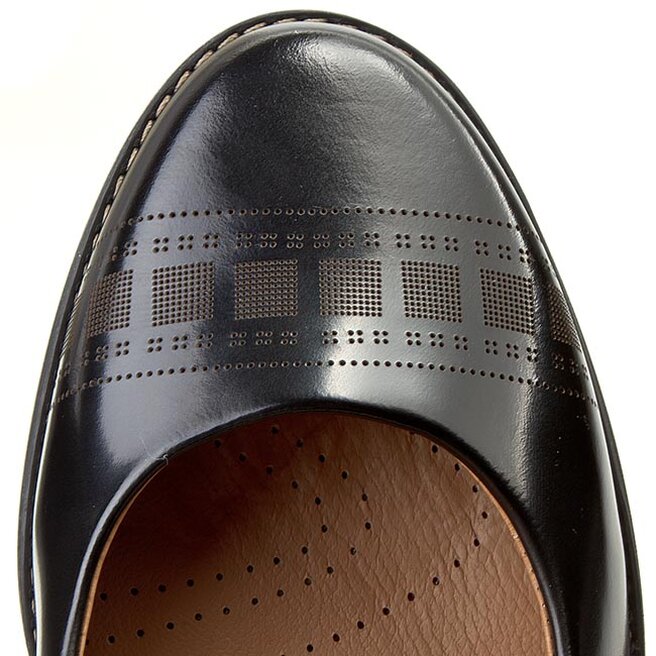 Clarks deals tarah sofia