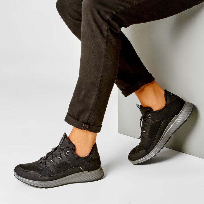 ecco exostride m gore tex